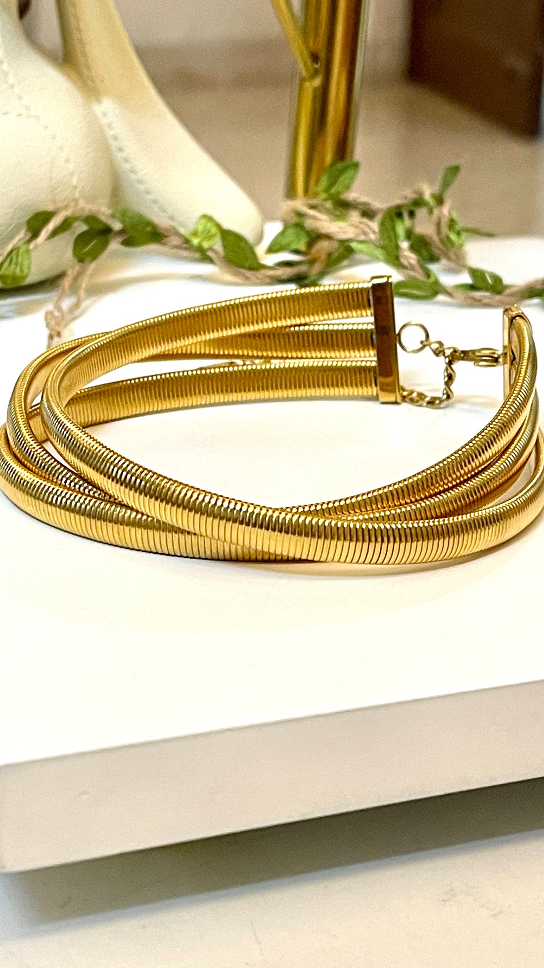 THREE LAYERED CHOKER