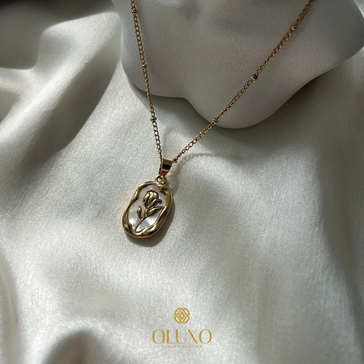 ROSE CHAIN