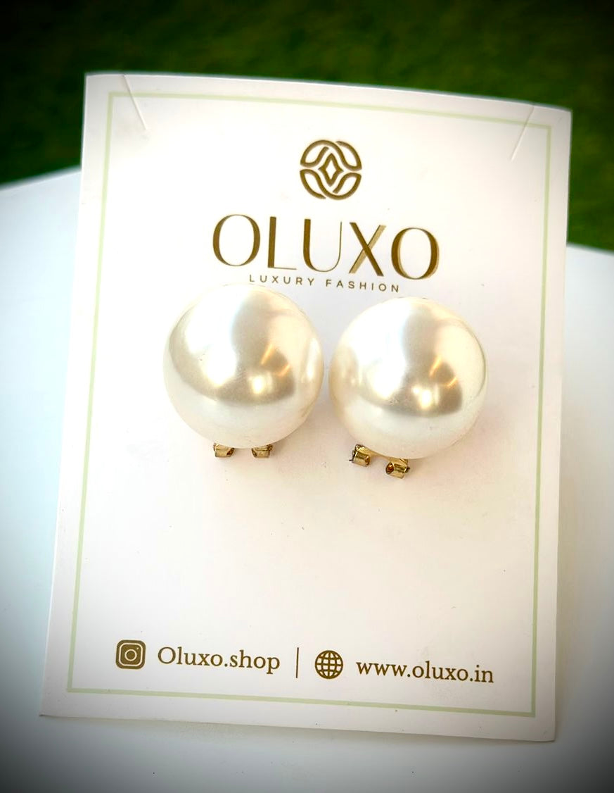 OPULENCE STUDS