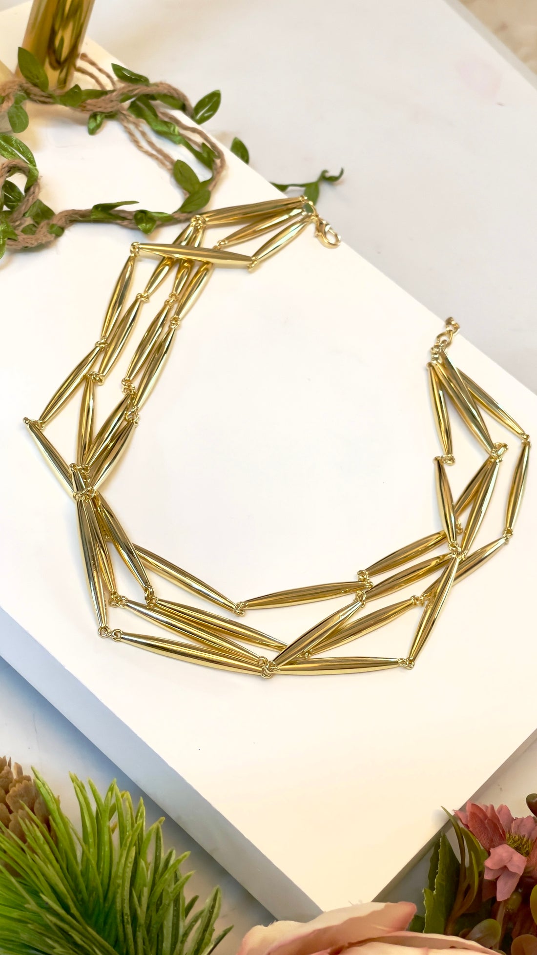 ARIANA NECKLACE