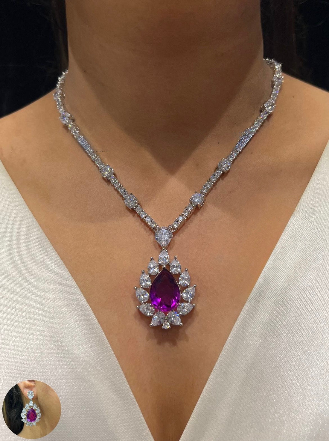 PETAL FROST DIA NECKLACE