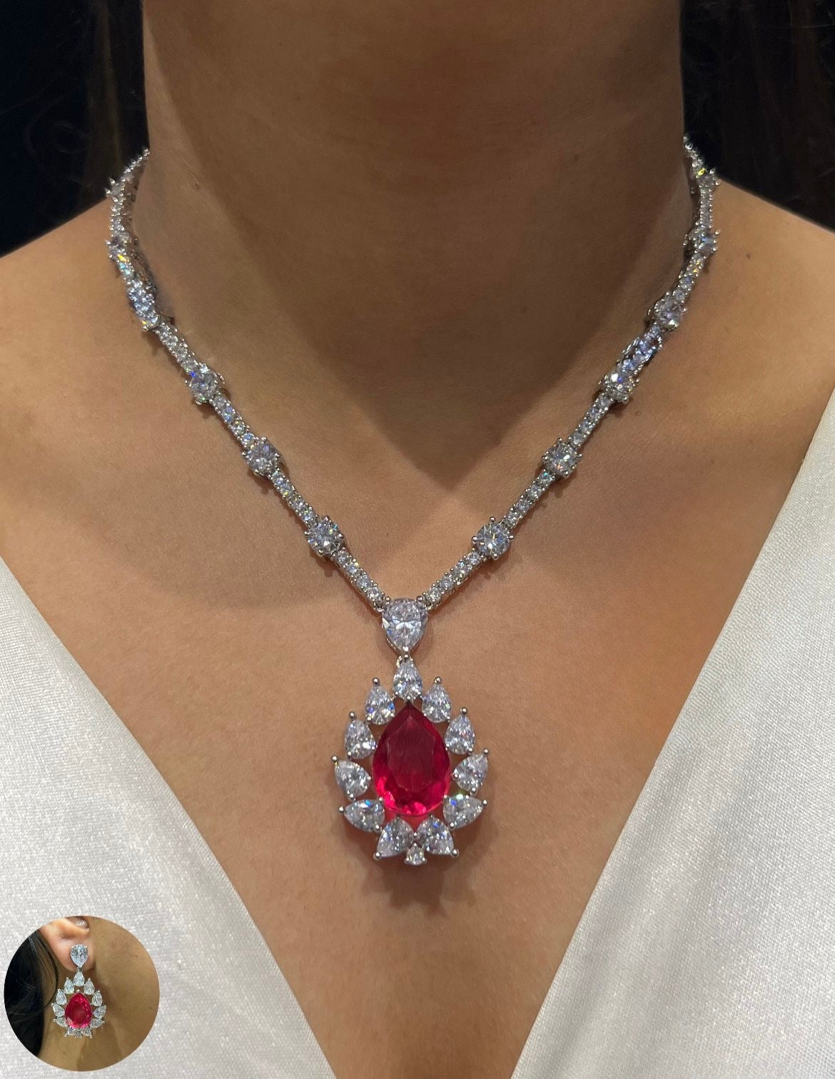 PETAL FROST DIA NECKLACE