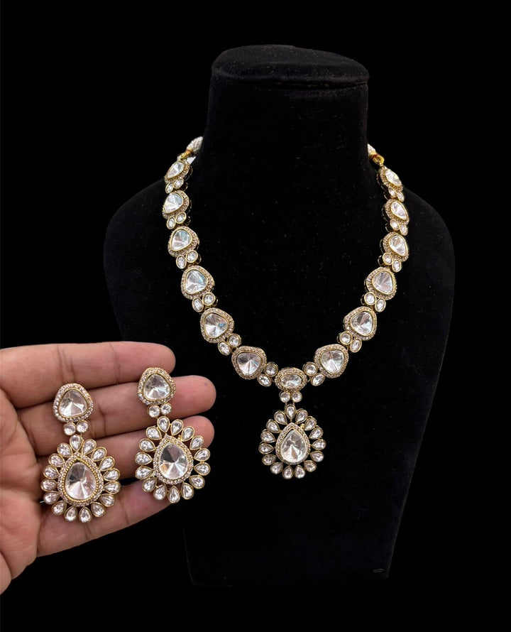 ROOH NECKLACE