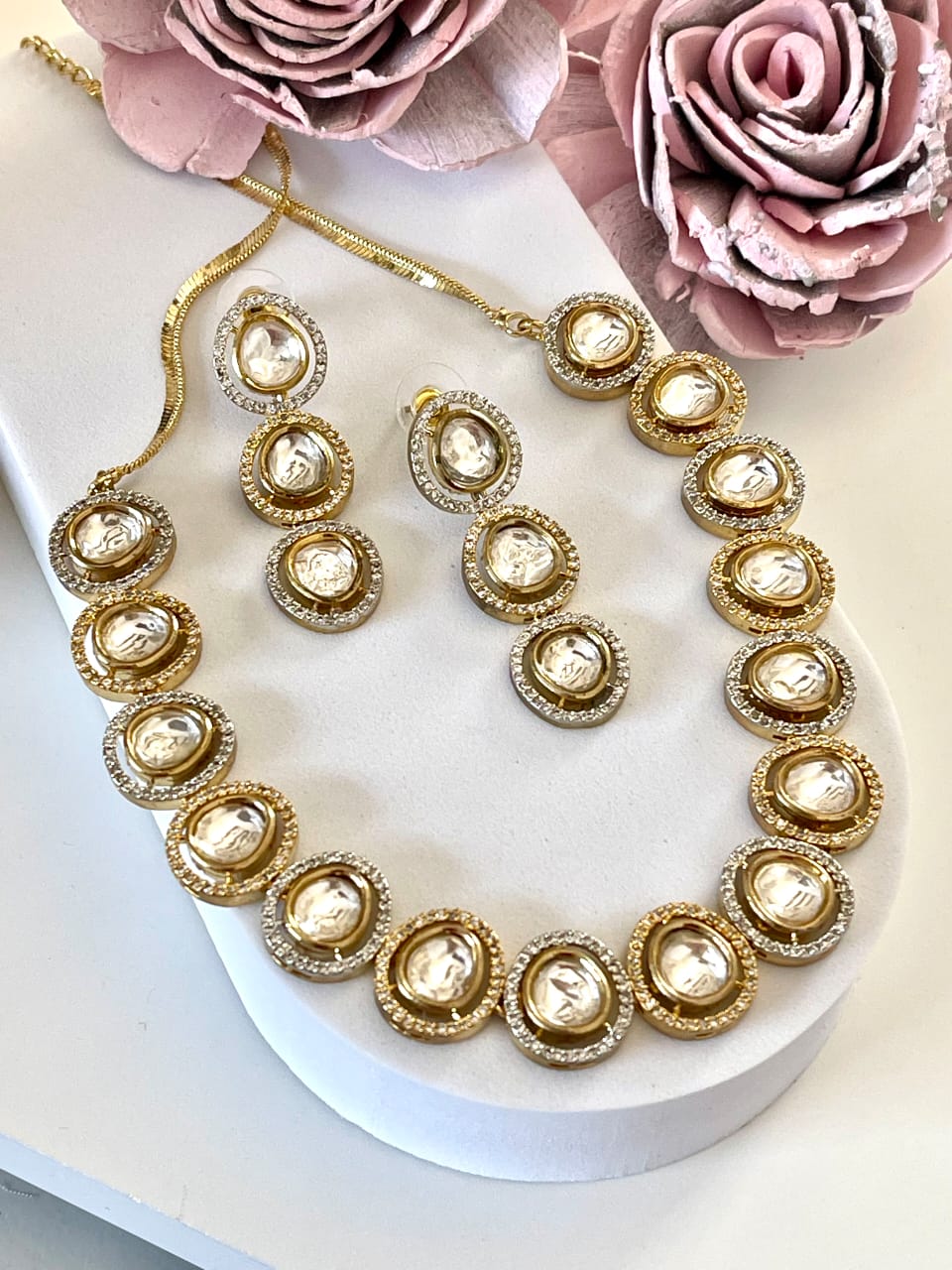 MIYA NECKLACE