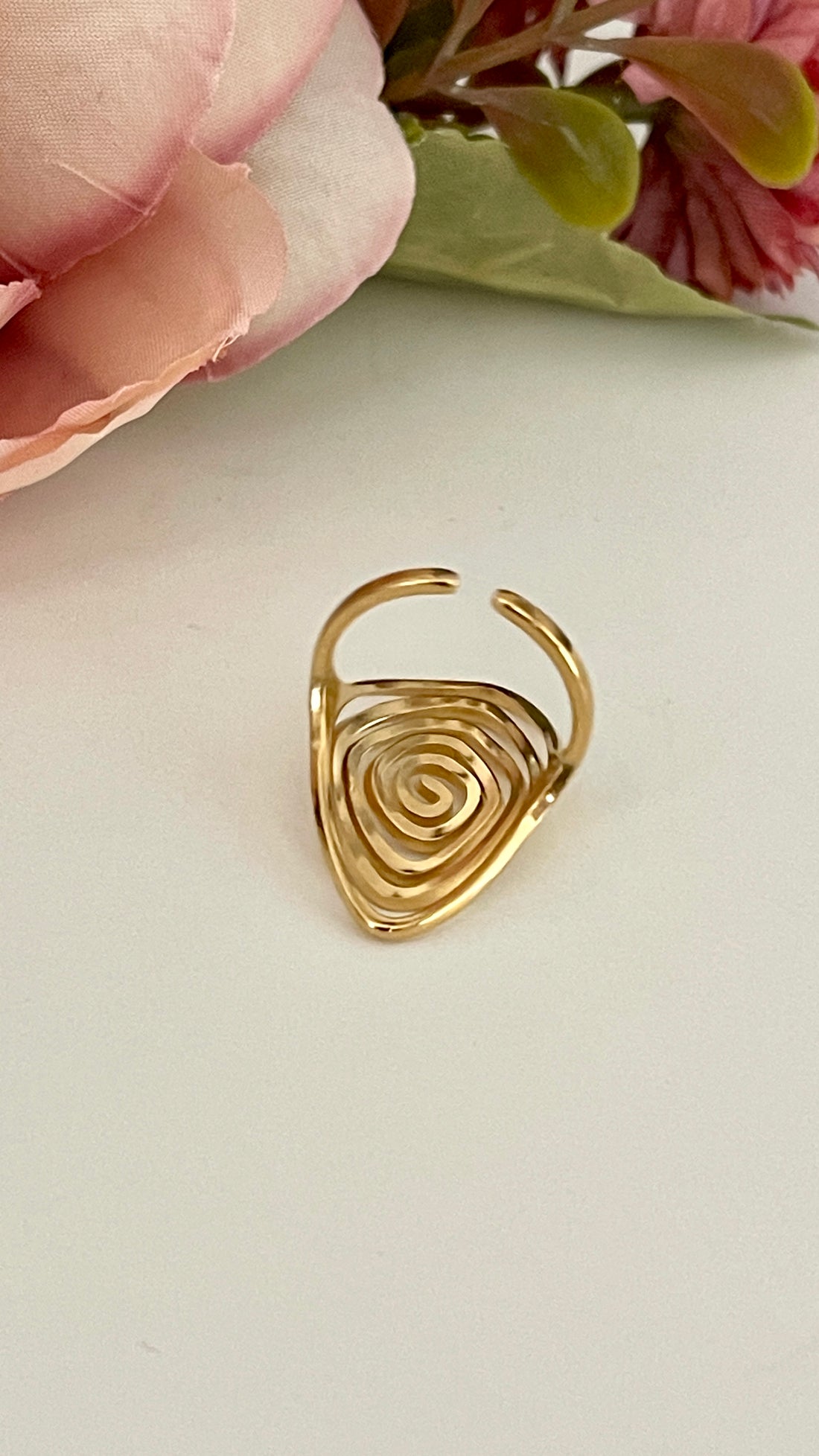 ANNIKA RING