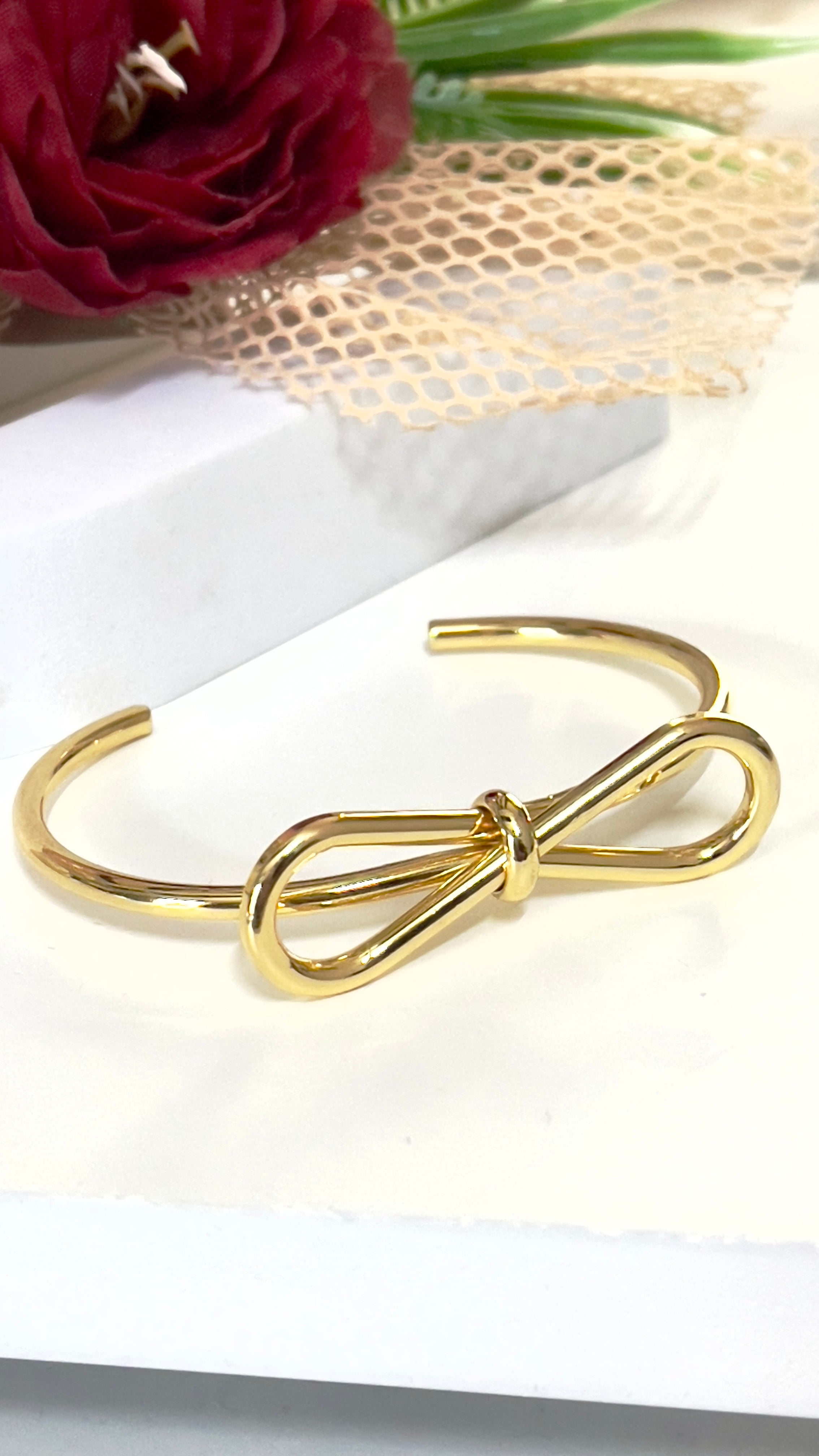 PLAIN BOW BRACELET