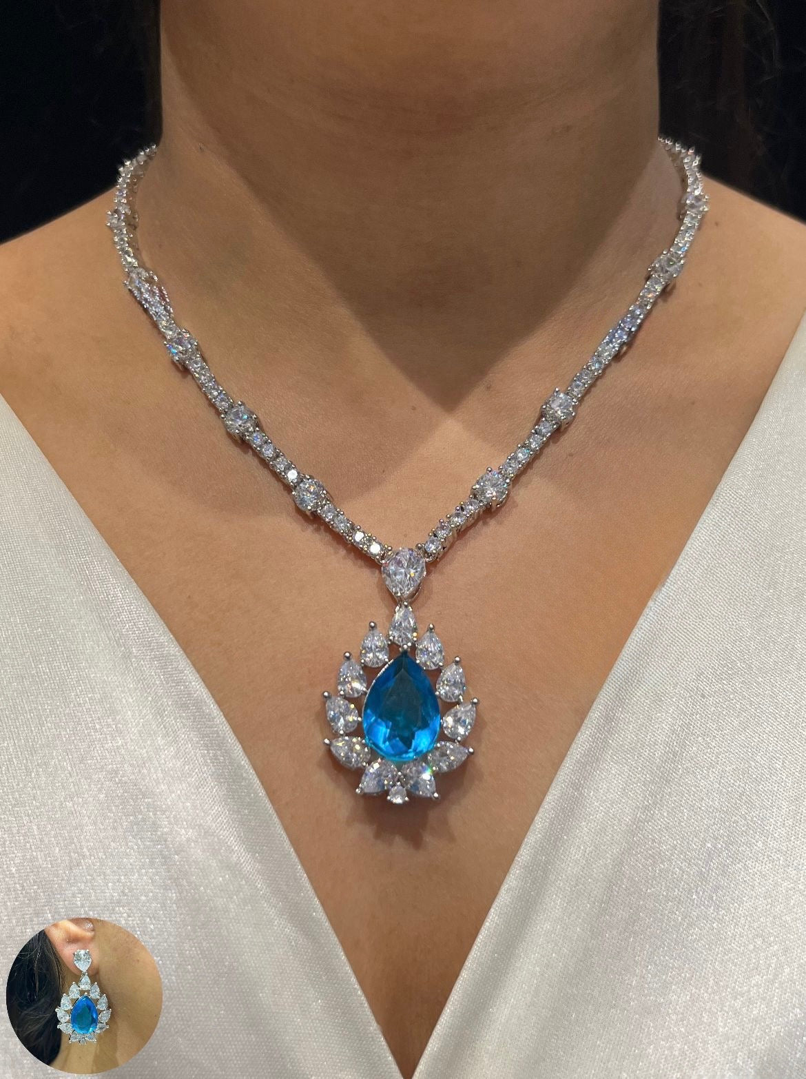PETAL FROST DIA NECKLACE