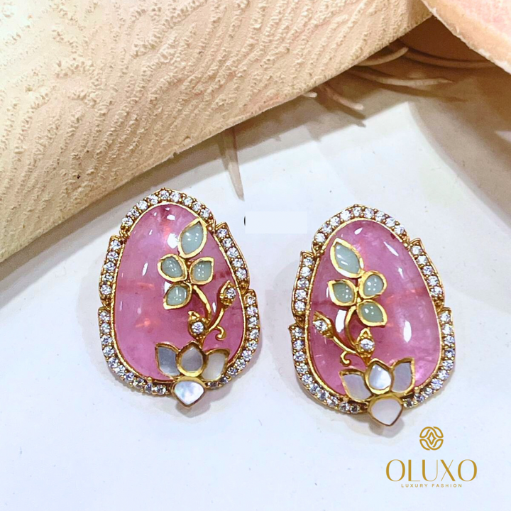 KAVYA STUDS