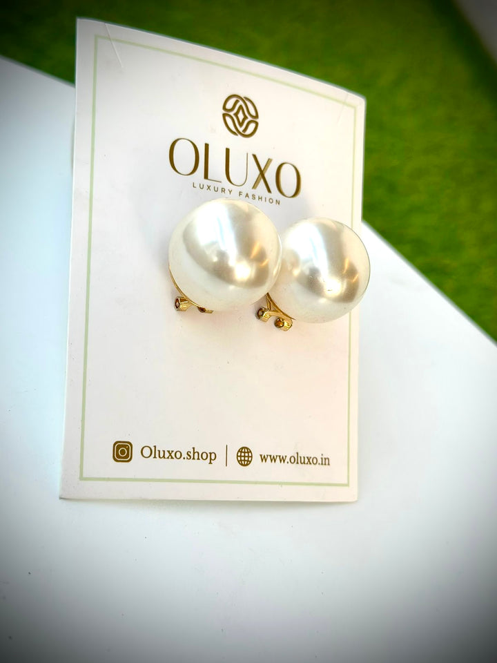 OPULENCE STUDS