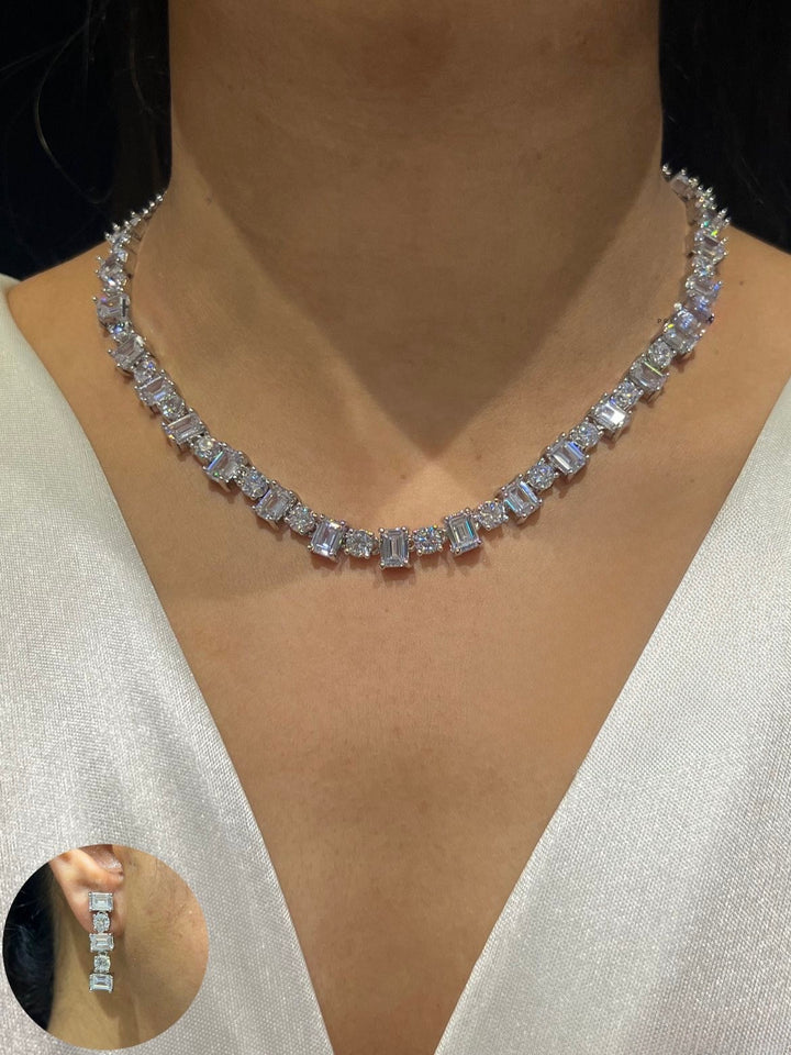 AD LUXÉ NECKLACE