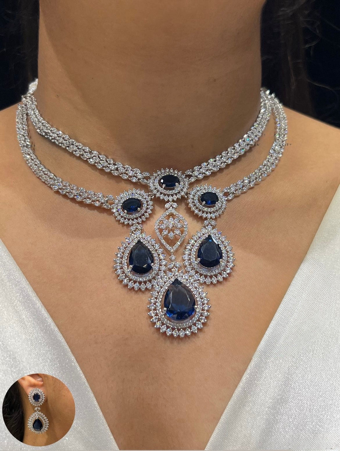 STARLUME NECKLACE