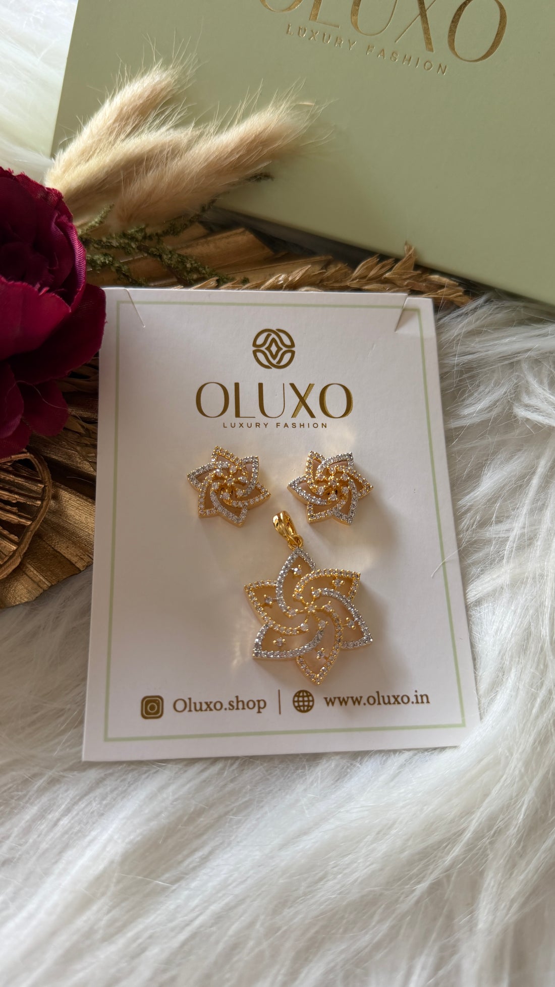 CELESTE PENDANT SET