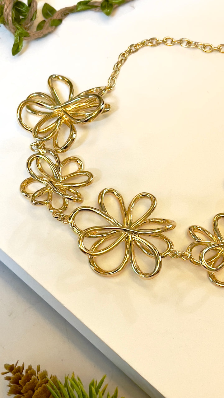 FLOWER LINK NECKLACE
