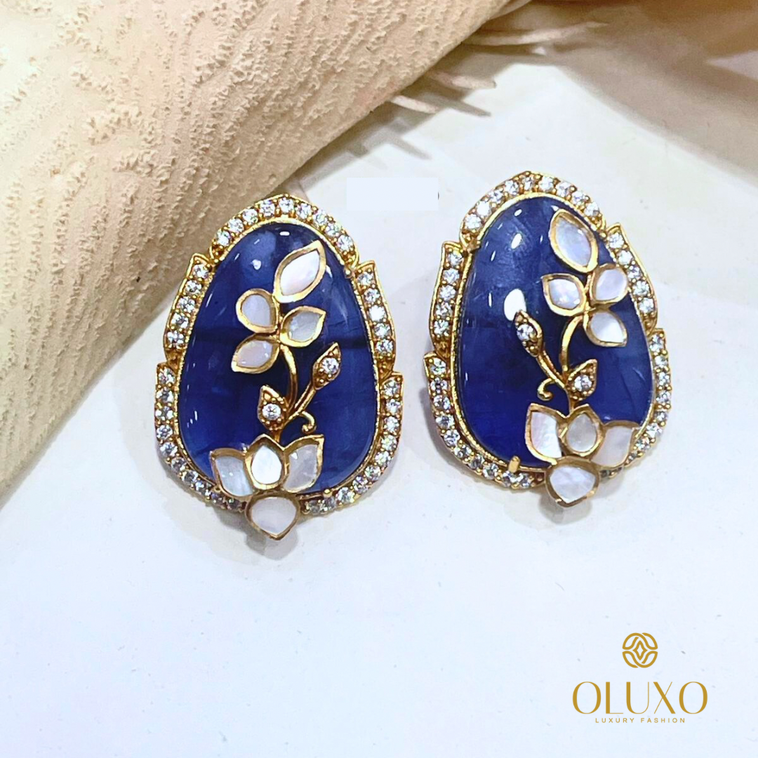 KAVYA STUDS