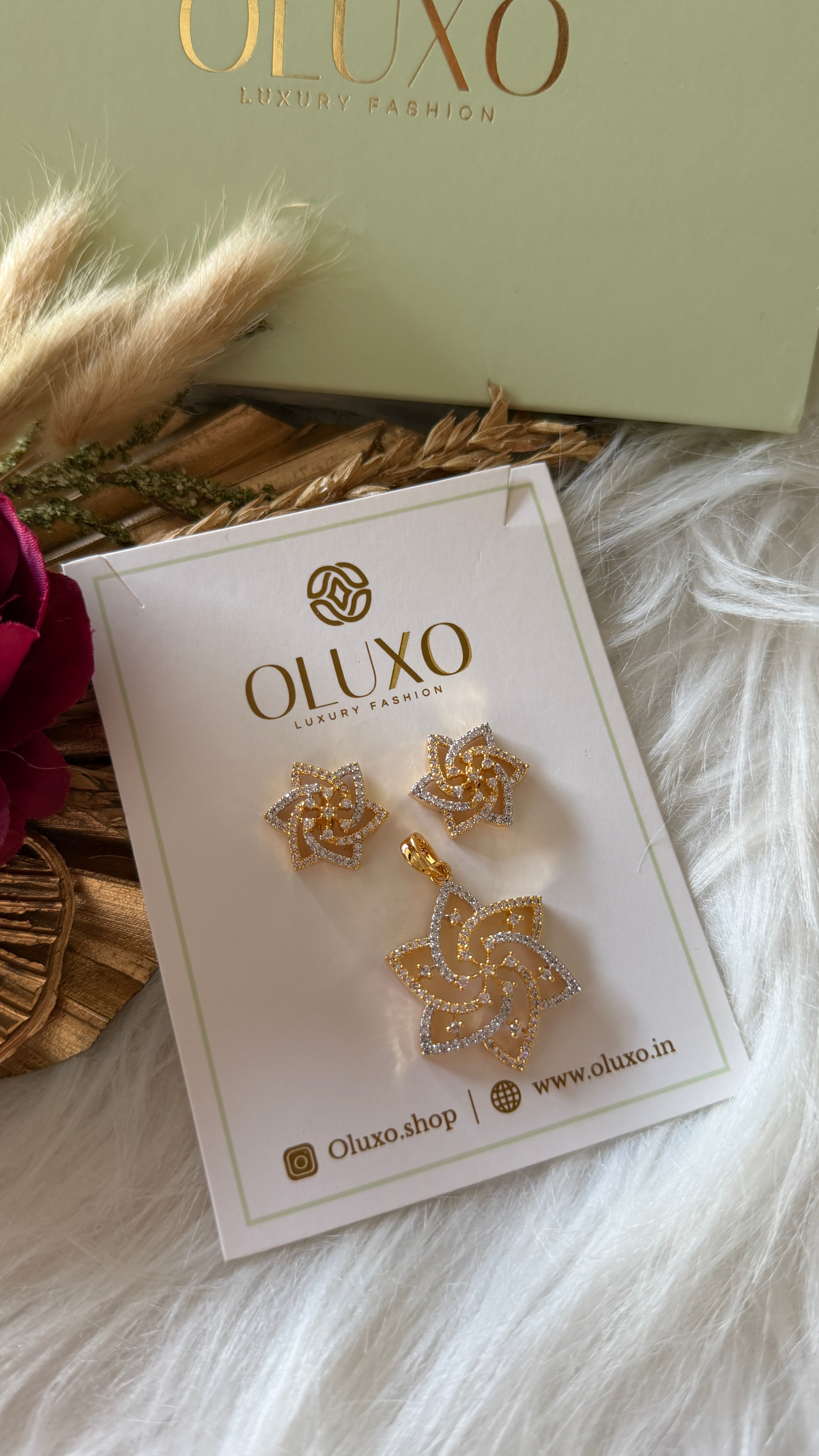 CELESTE PENDANT SET