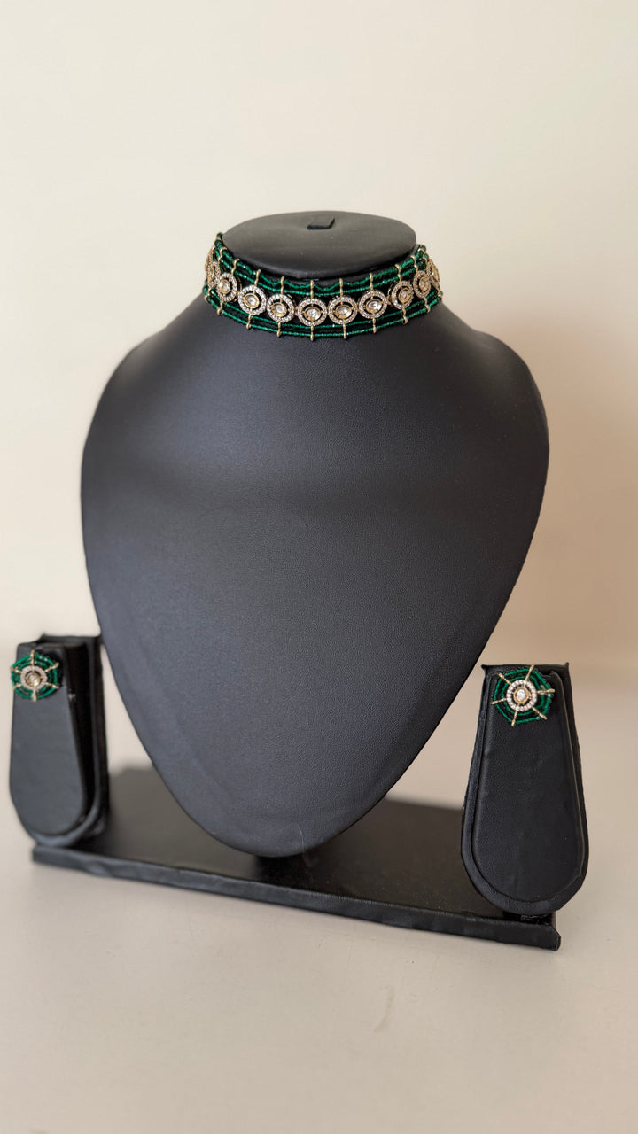 POLKI MOTIF CHOKER