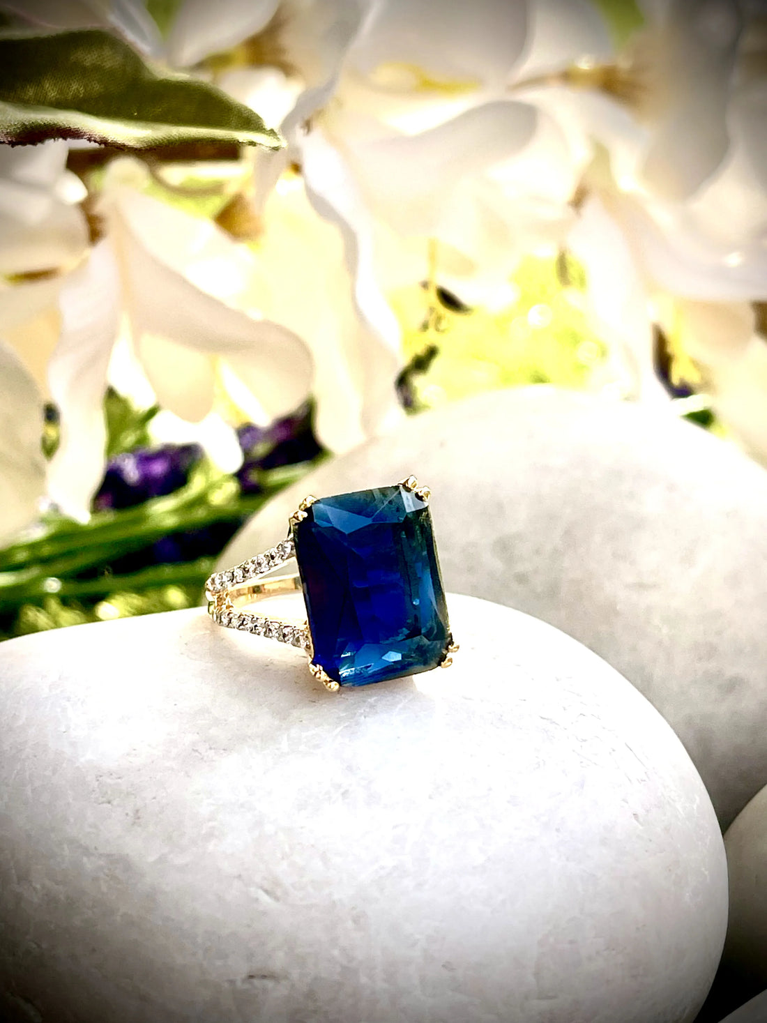BLOOM RING