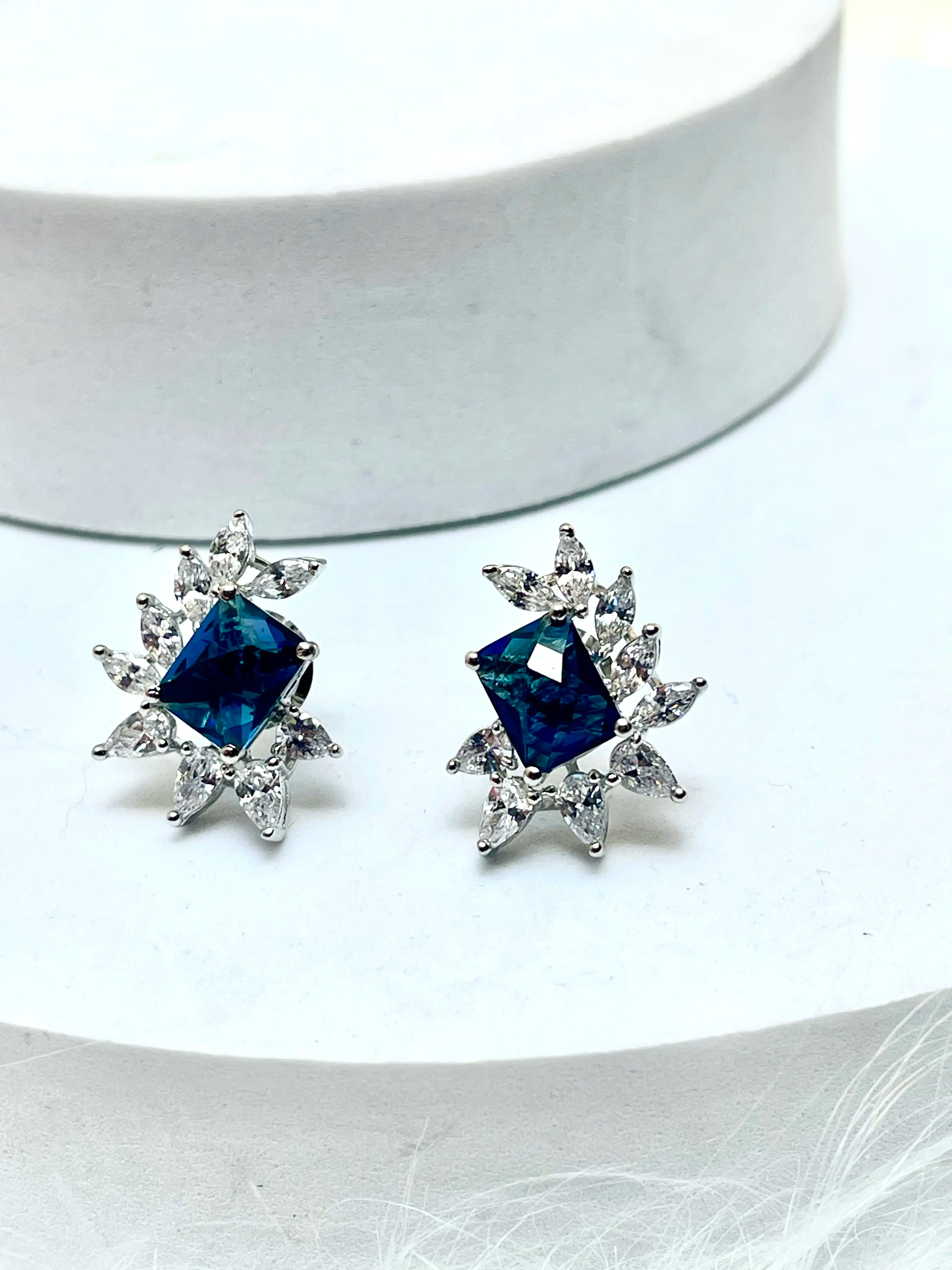 MAJESTIC STUDS