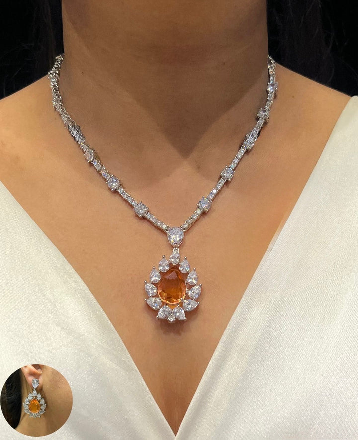 PETAL FROST DIA NECKLACE