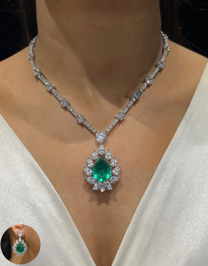 PETAL FROST DIA NECKLACE