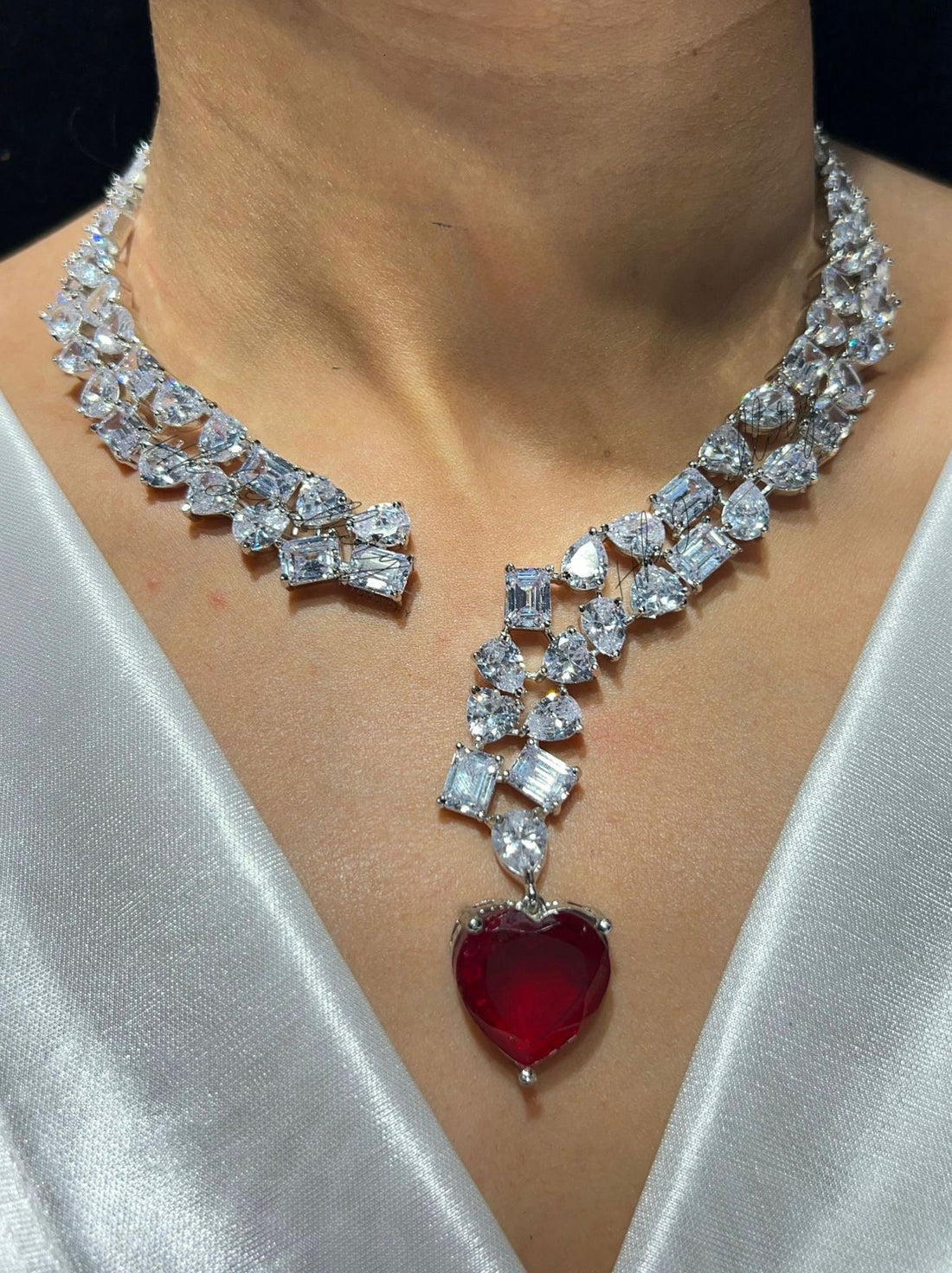 FOREVER NECKLACE