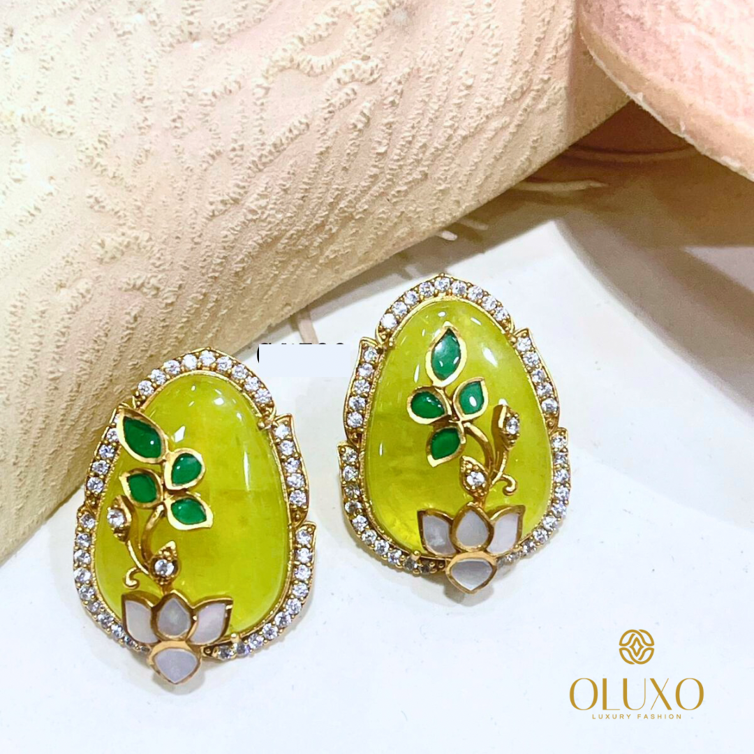 KAVYA STUDS