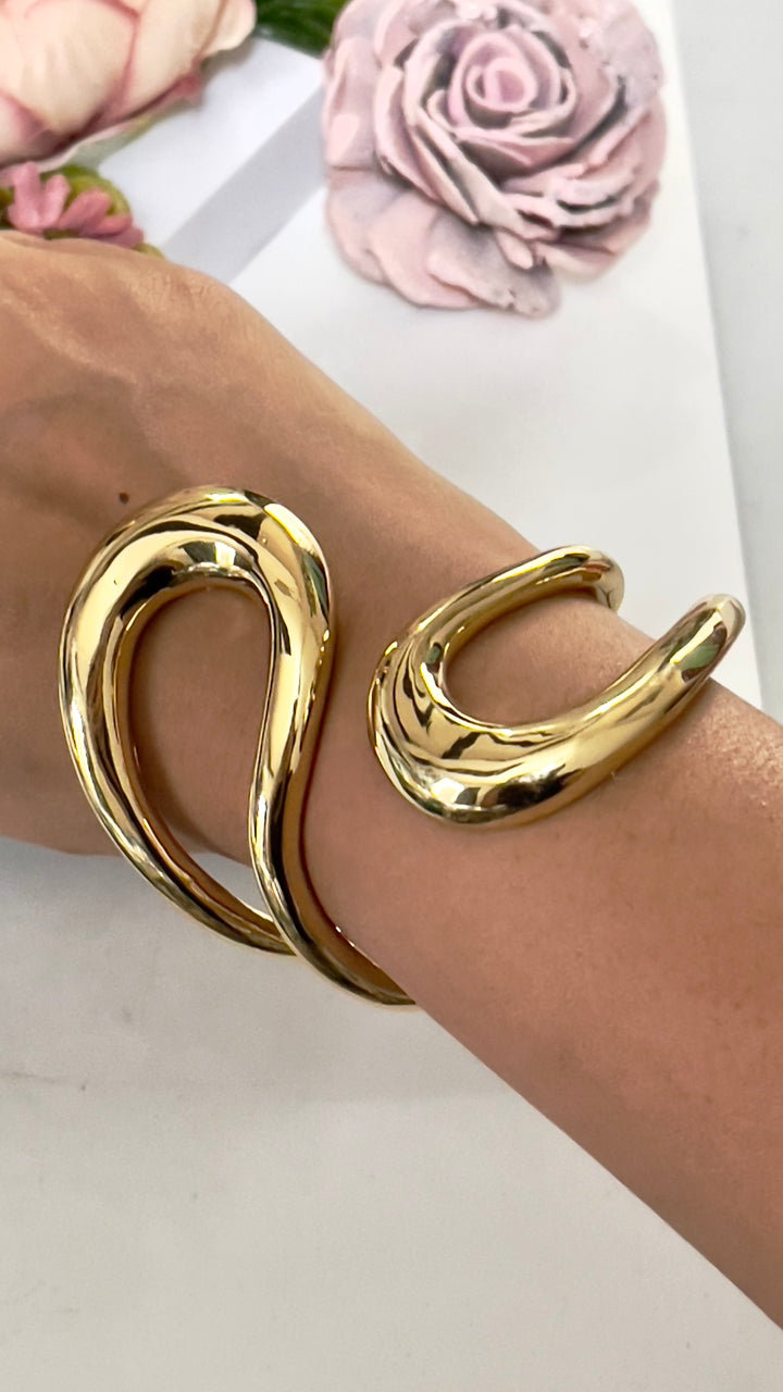 CLASP BRACELET