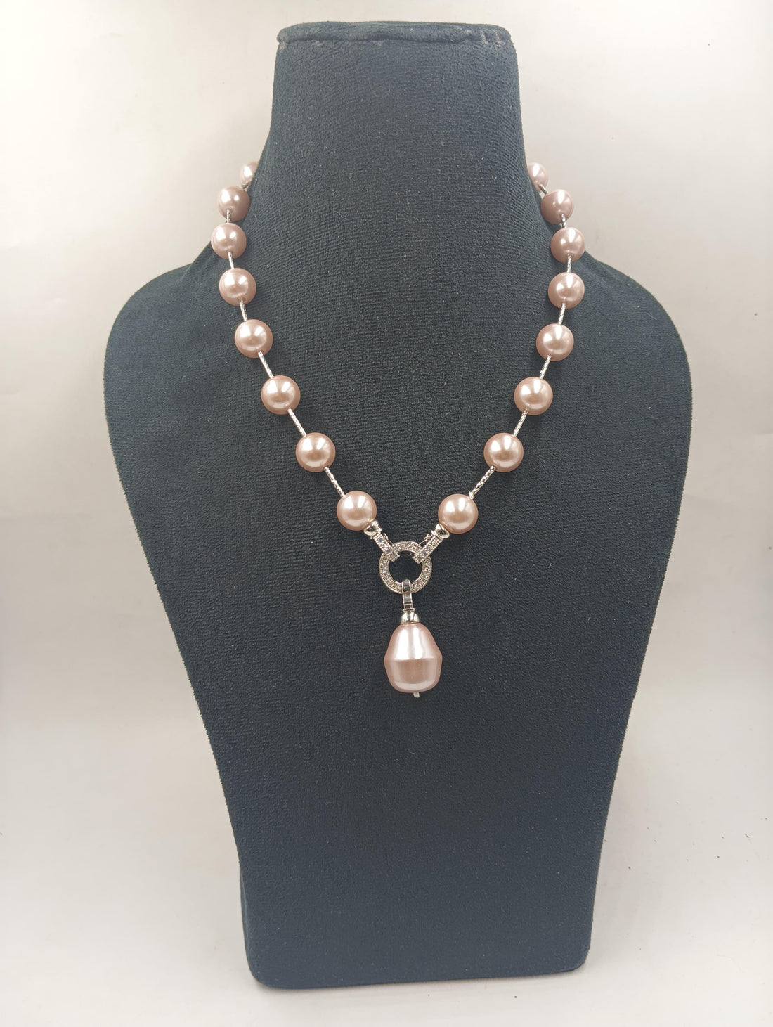 SAANVI PEARL STRING