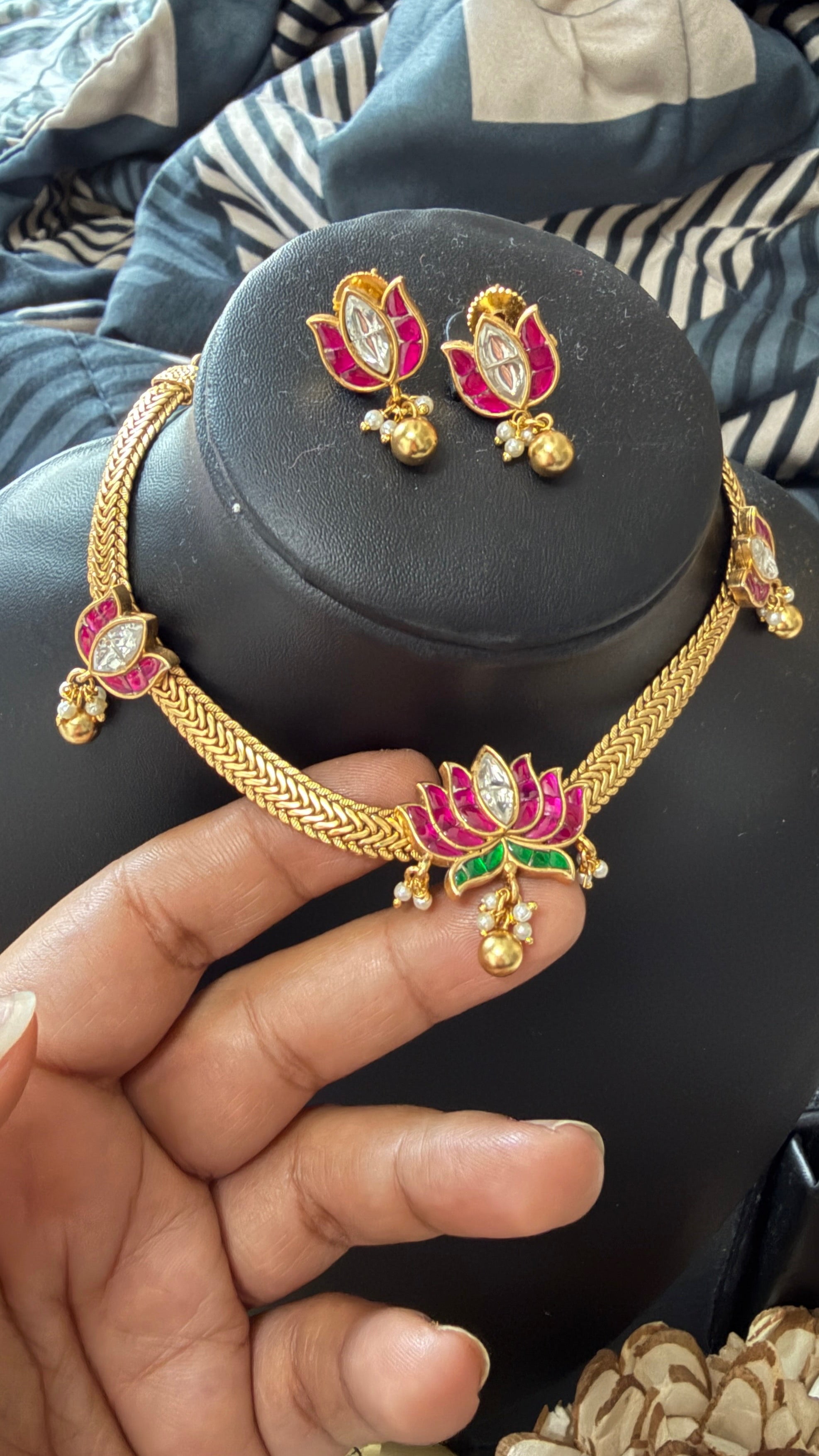 LOTUS HASLI SET