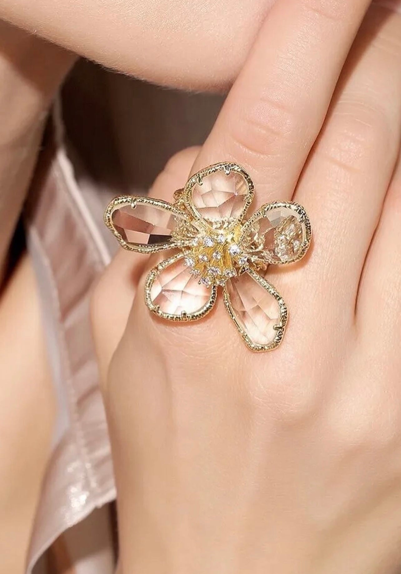 CRYSTAL FLOWERETTE RING