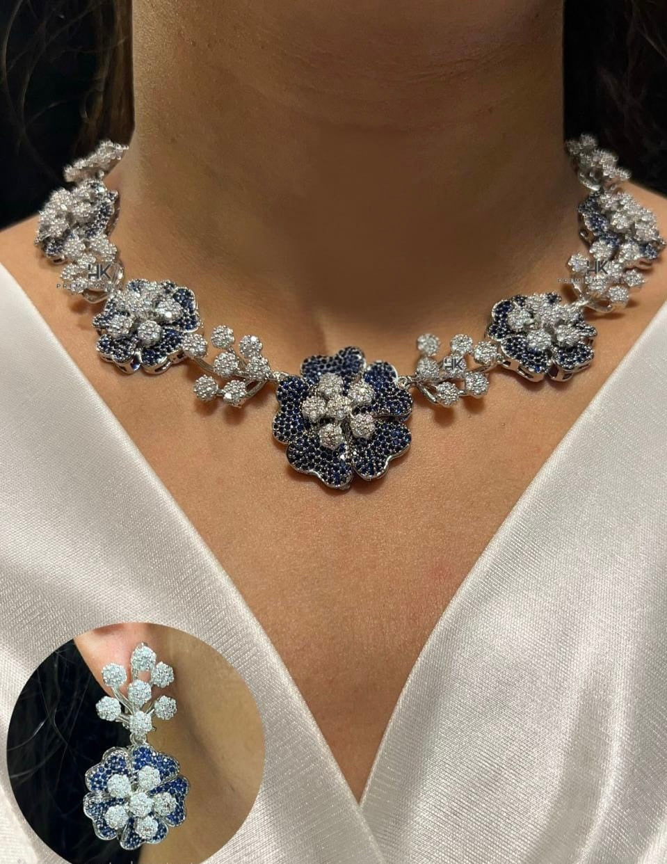 Flowerette Necklace