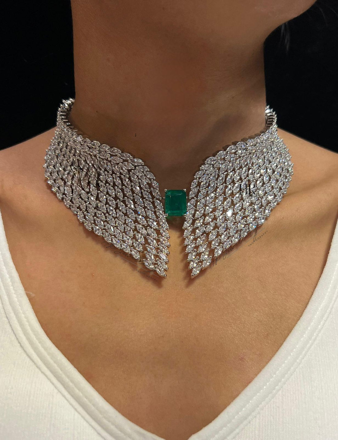 STARLIGHT WHISPERS NECKLACE