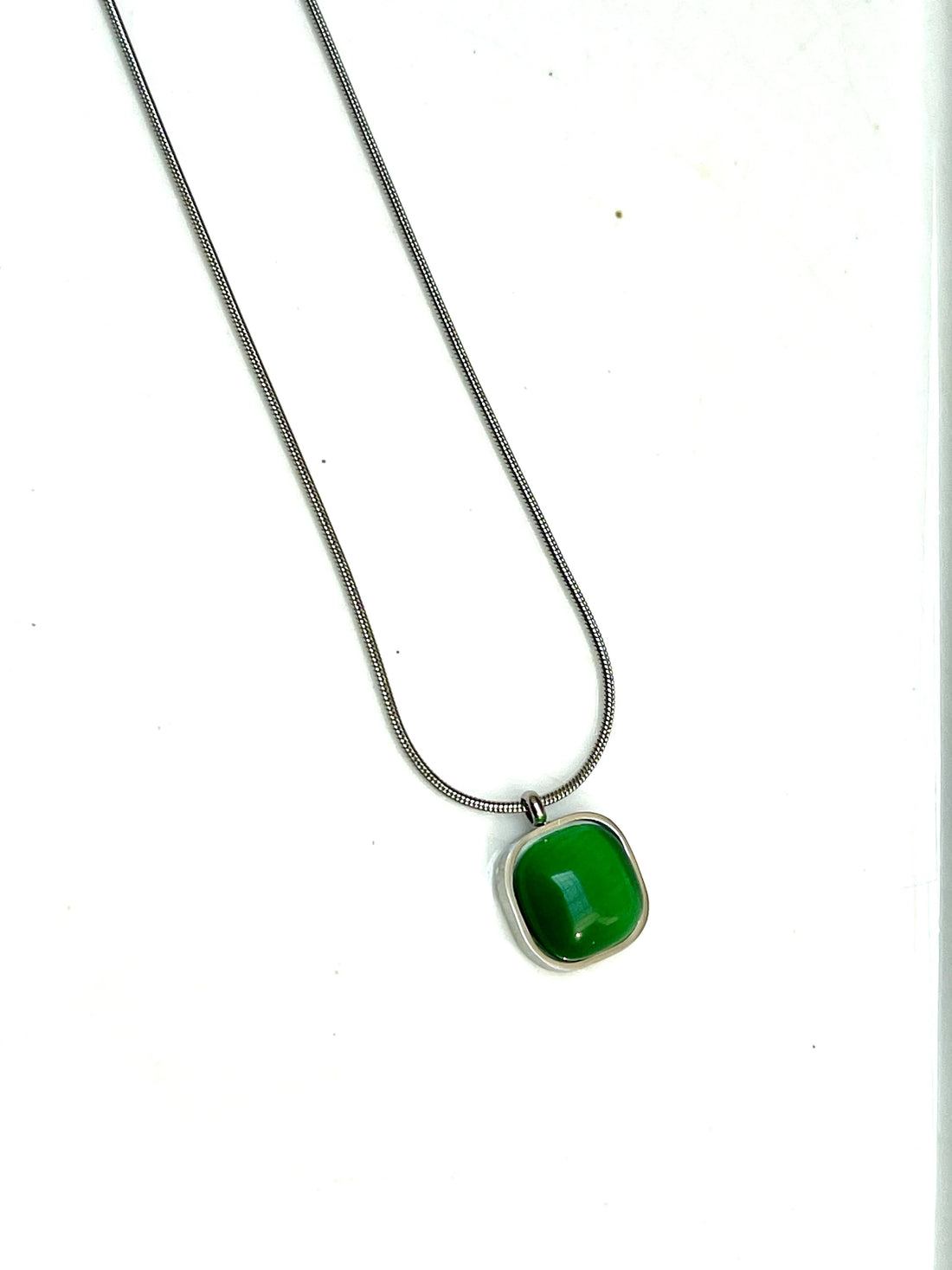ELEGANT OPAL CHAIN