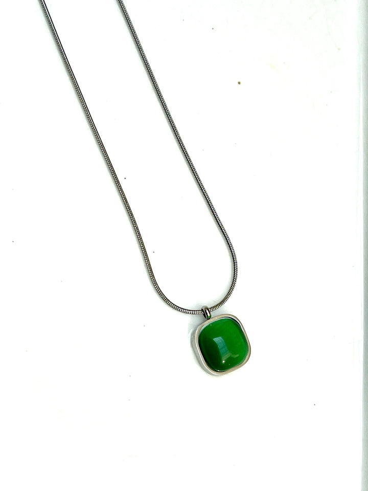 ELEGANT OPAL CHAIN