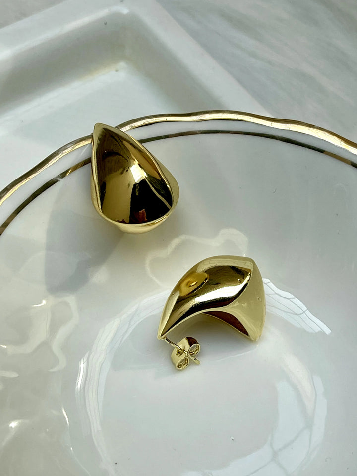 SOFIA STUDS