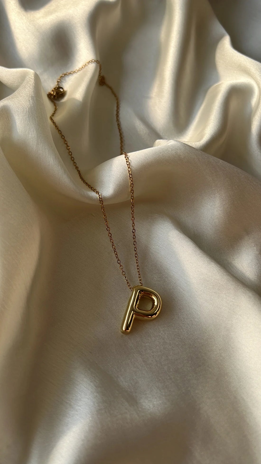 BUBBLE INITIAL
