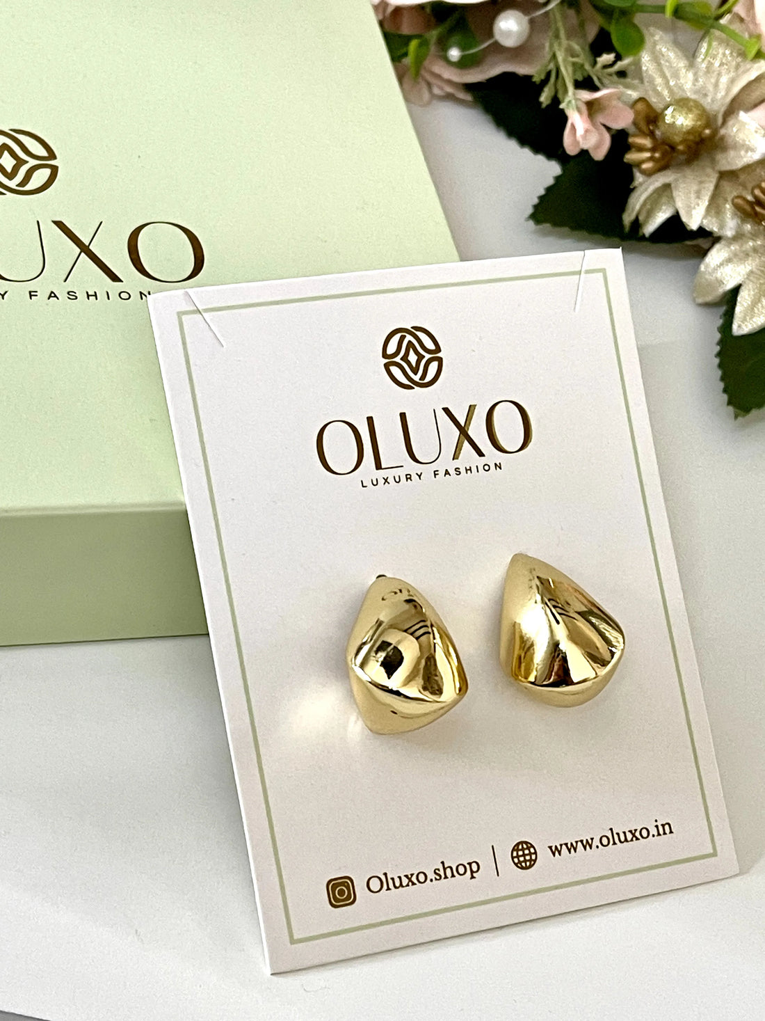 SOFIA STUDS