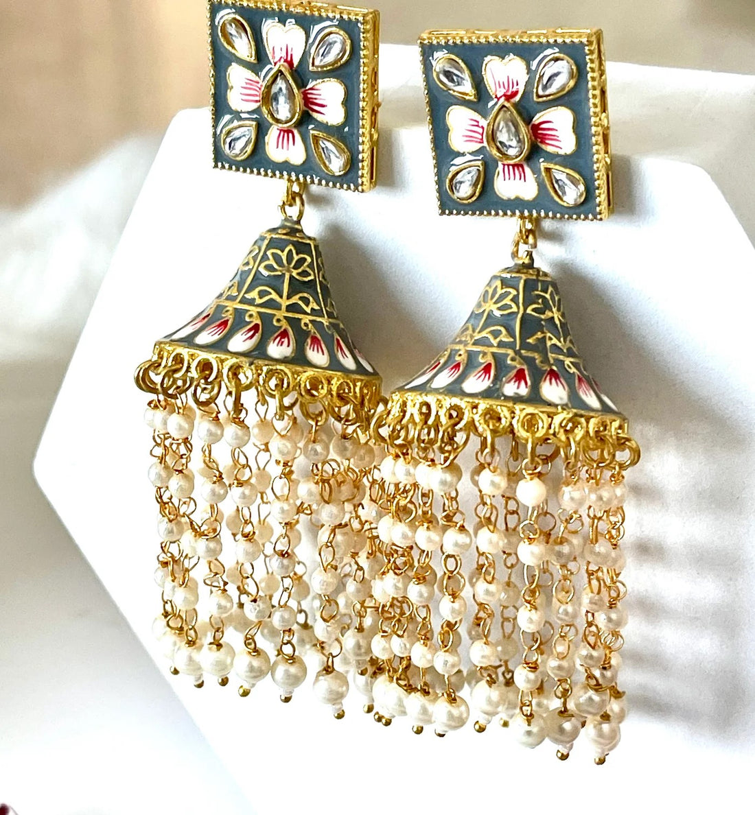 PINNACLE JHUMKI