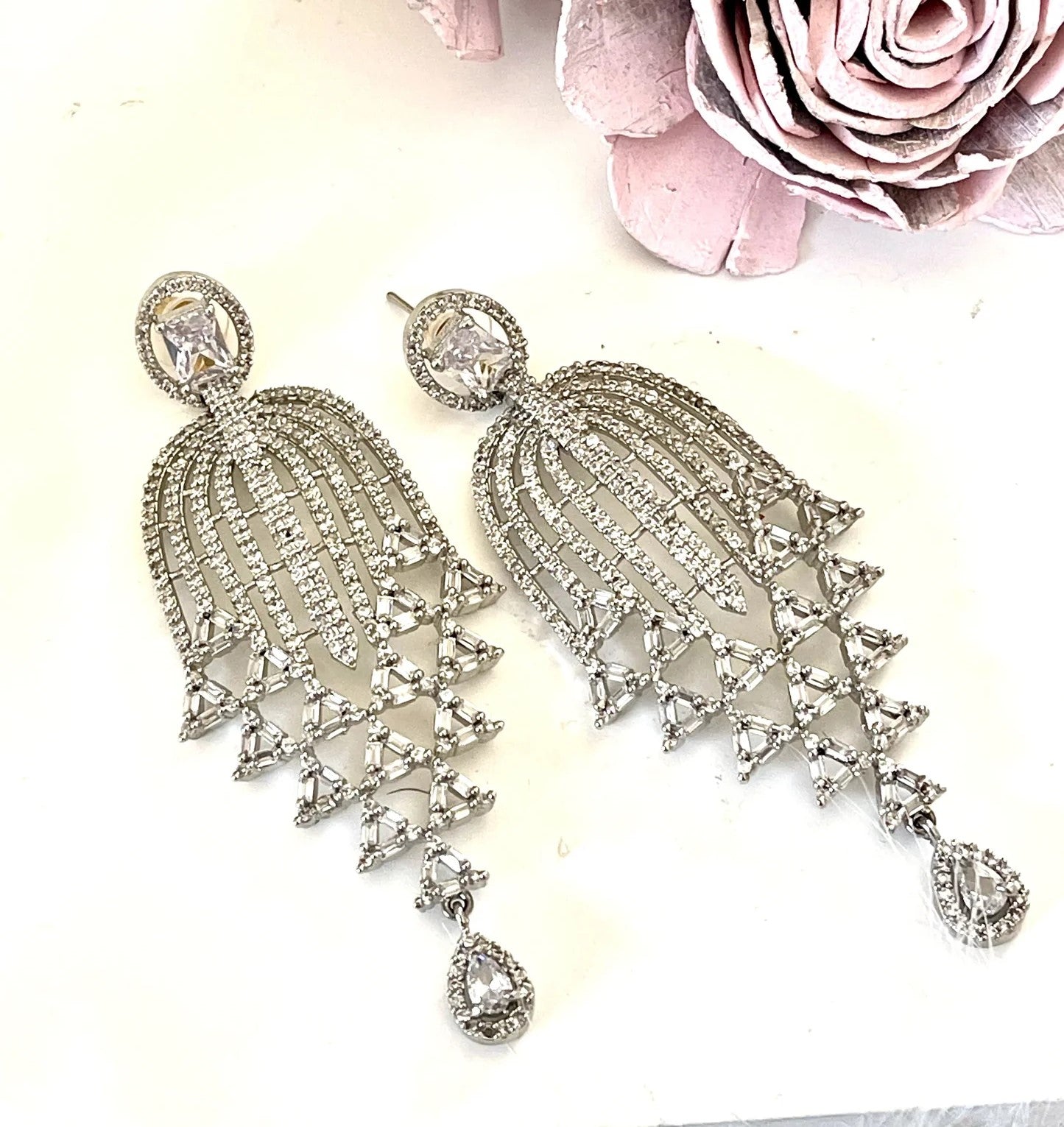 COCKTAIL NIGHT EARRINGS