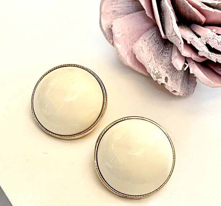 PEARL DOMED STUDS