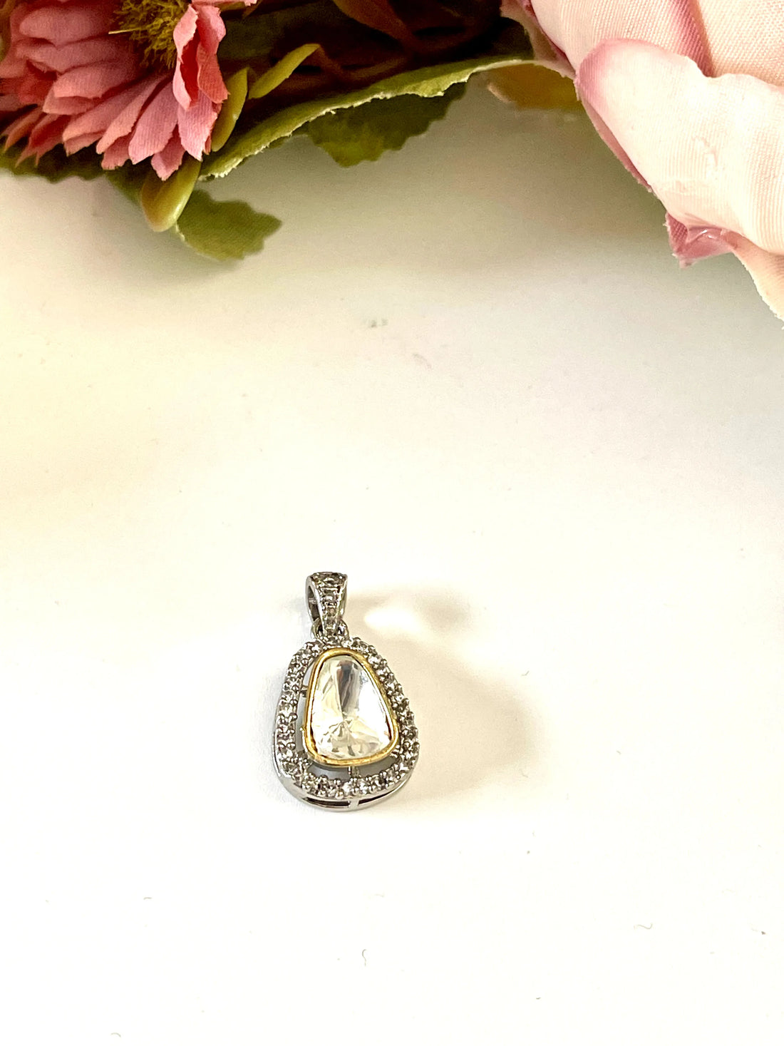 GLEAM PENDANT SET