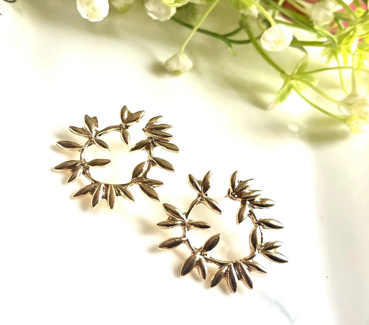 MAYA STUDS