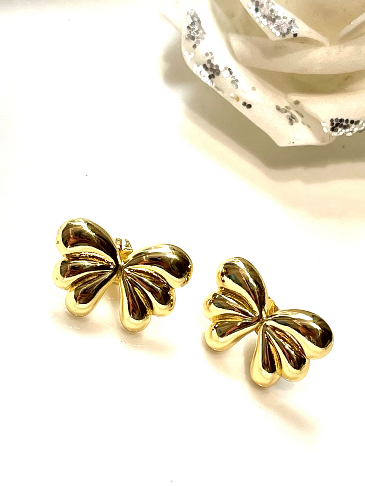 ADEN BOW STUDS