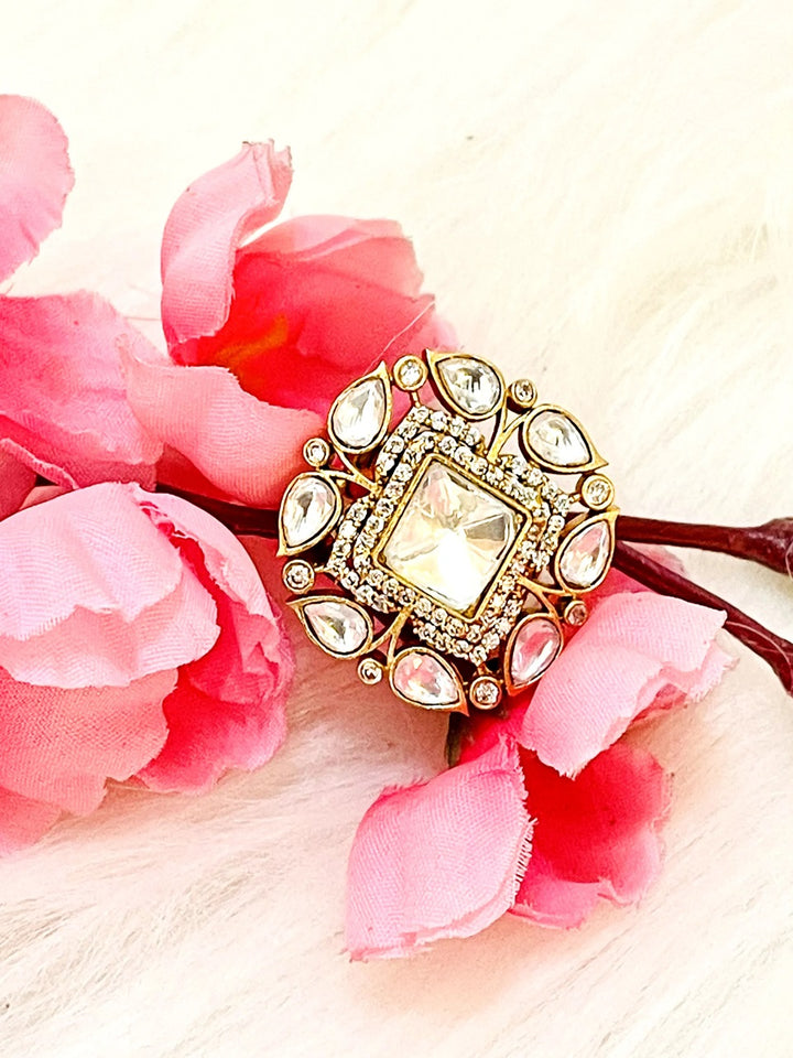 DAZZLE RING