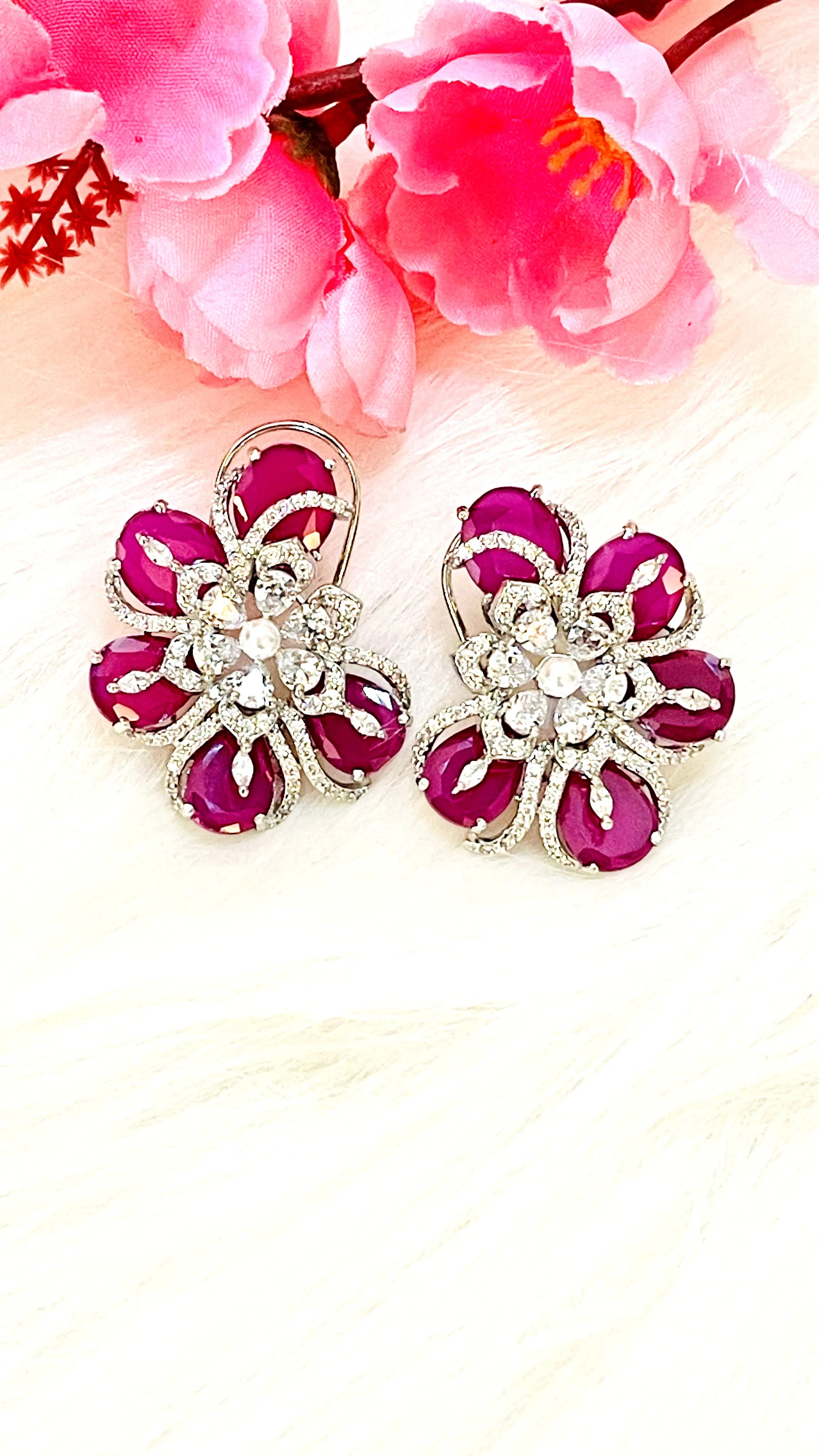 SHINE STUDS