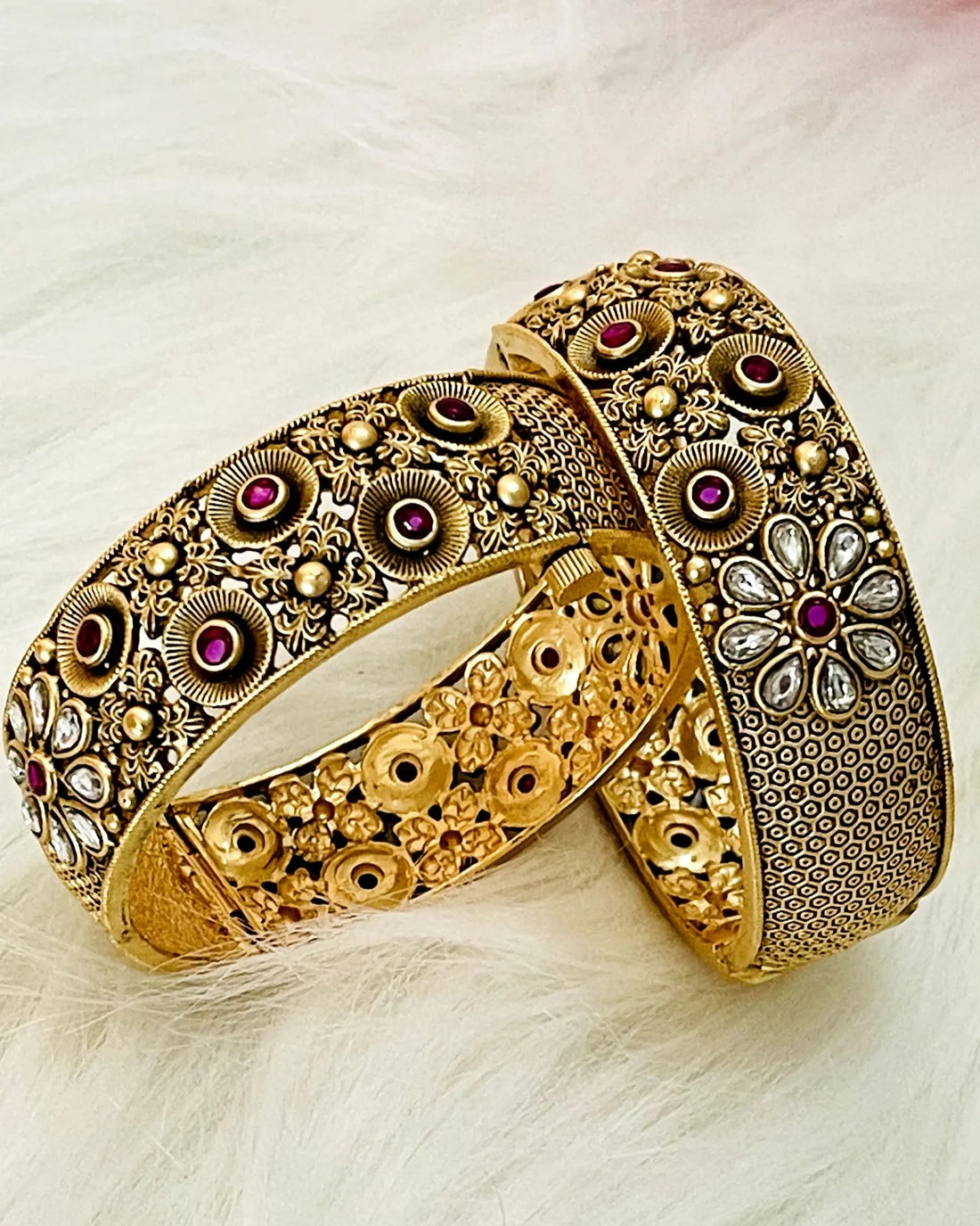 ADHIRA BANGLE