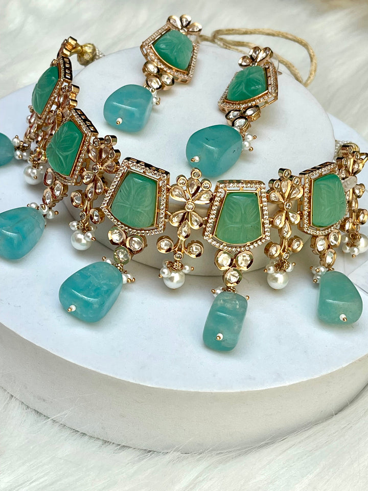 IRIS NECKLACE