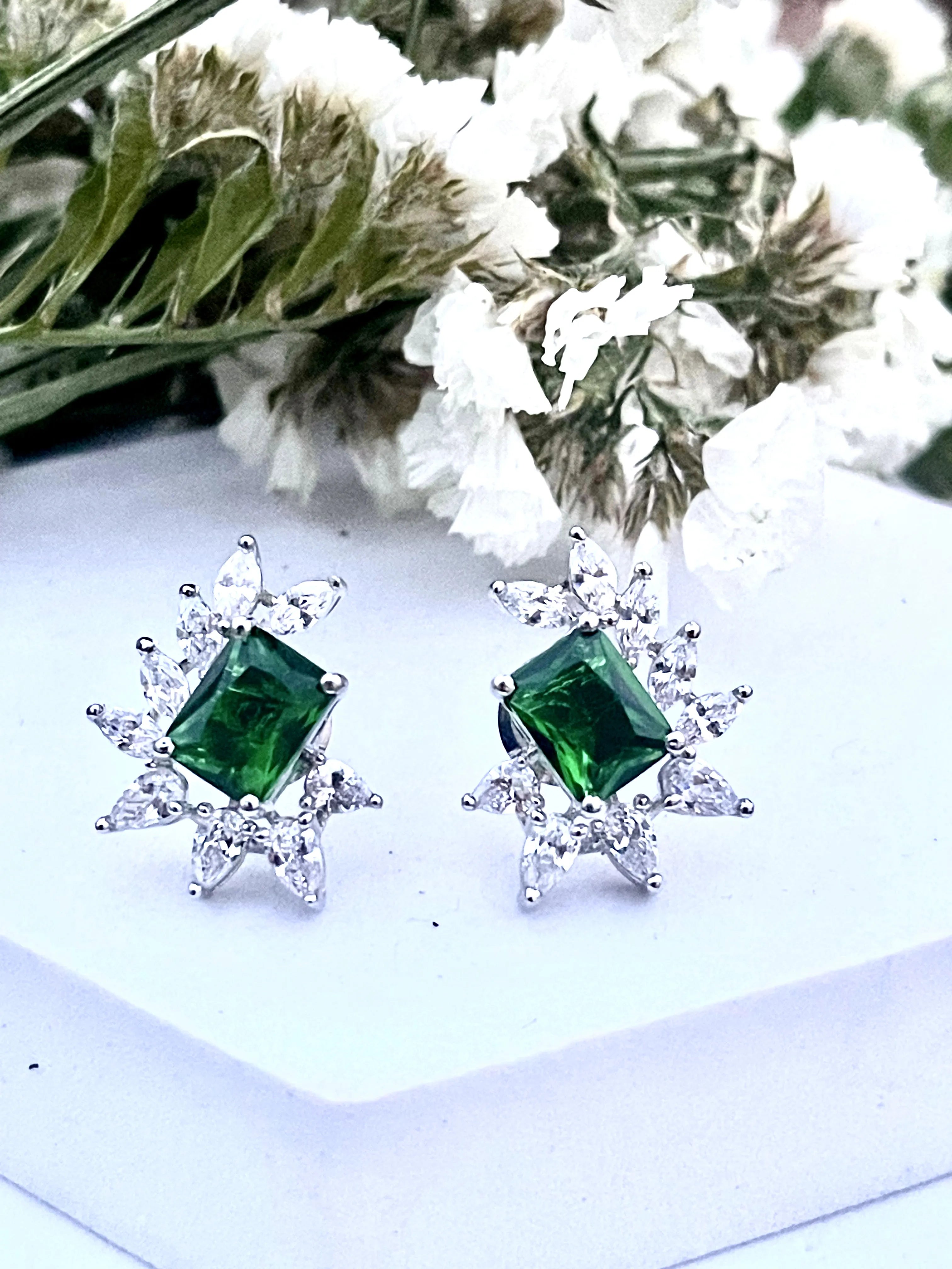 MAJESTIC STUDS
