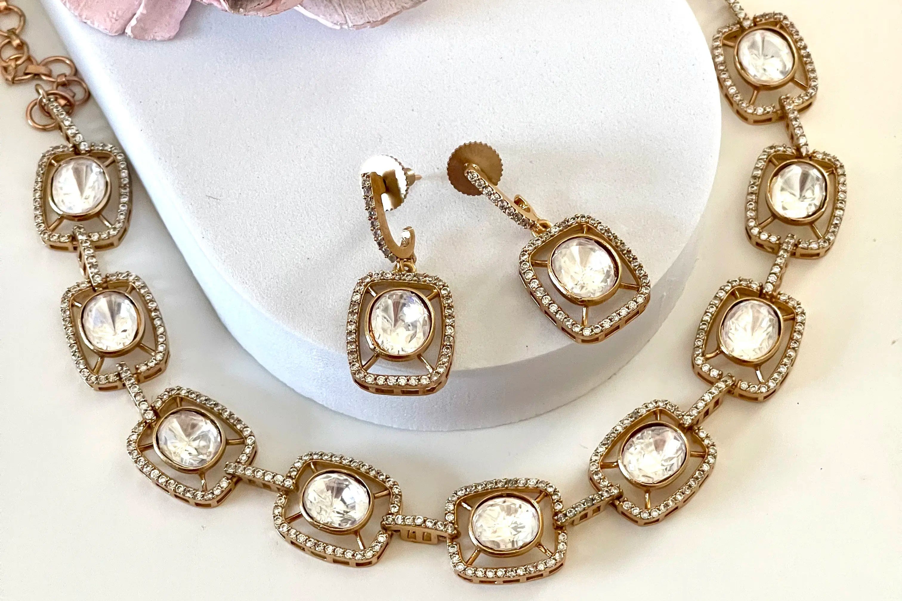 CHARM NECKLACE