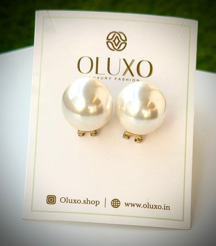 OPULENCE STUDS
